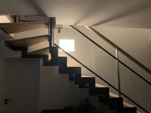 éclairage dans escalier