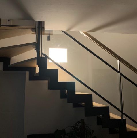 éclairage dans escalier