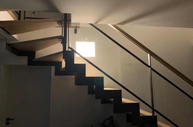 éclairage dans escalier
